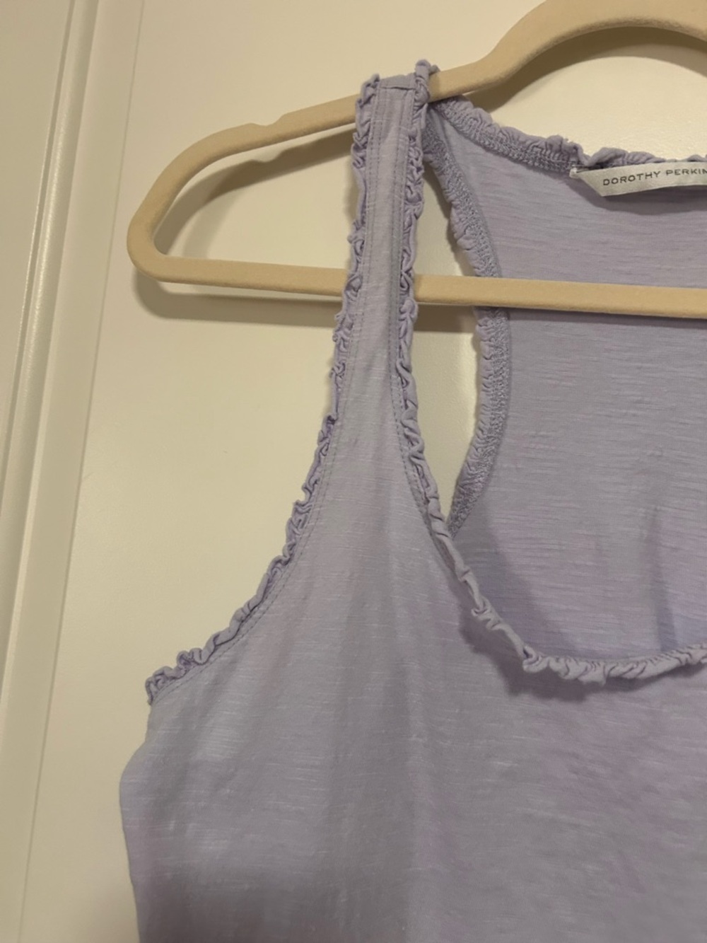 🦄💜🪁Dorothy Perkins Lavender Ruffle-Edge Racerback Tank🪁💜🦄 - Picture 6 of 10